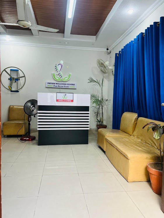Physio Wellness Centre ,female Physiotherapist /Chiropractor